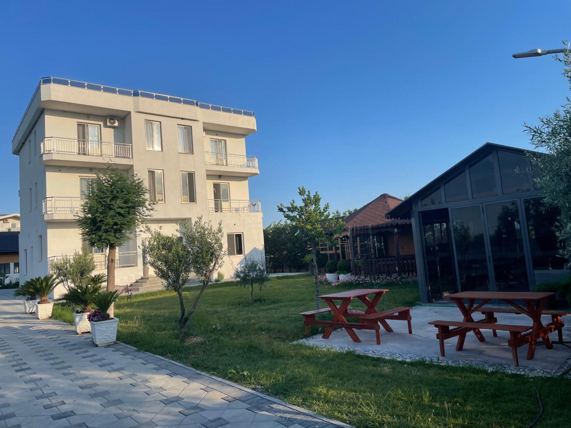 Kunevain Guest House Lezhë 外观 照片