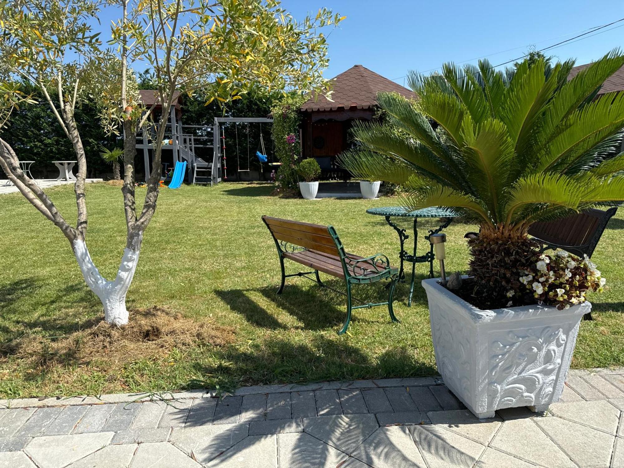 Kunevain Guest House Lezhë 外观 照片